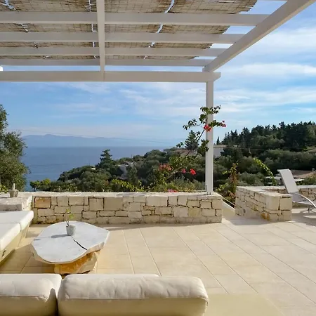 Apeiron Ii Villa *