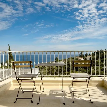 Apeiron Ii Villa *